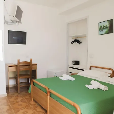 Cesotta Hotell