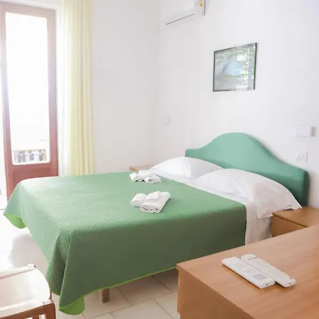 Cesotta Hotell 3*